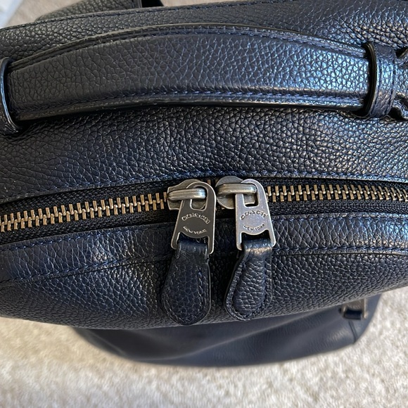 COACH Metropolitan Soft Backpack - Picture 6 of 9